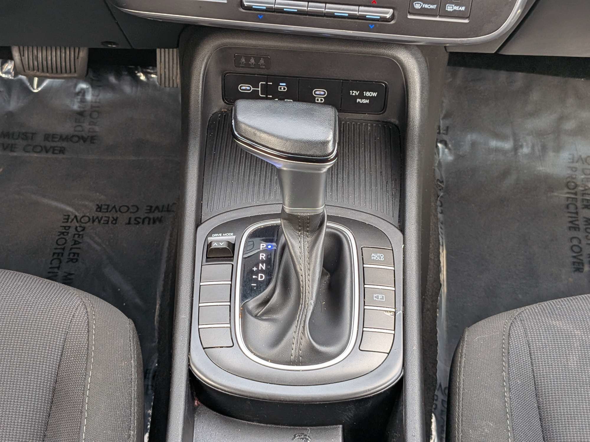 Used 2025 Black Hyundai SEL image 17