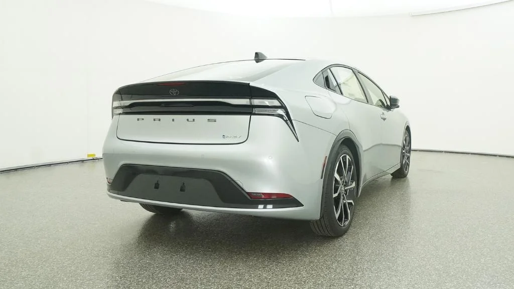 New 2026 Cutting Edge Toyota XSE image 22