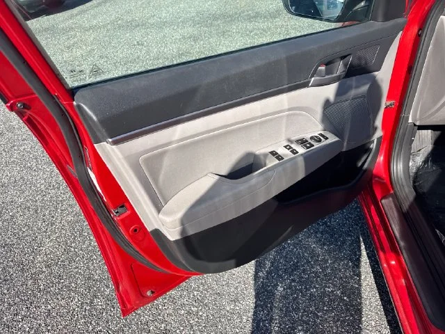 Used 2020 Calypso Red Hyundai SEL image 16