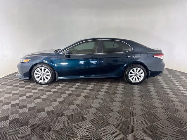 Used 2018 Blue Toyota LE image 8