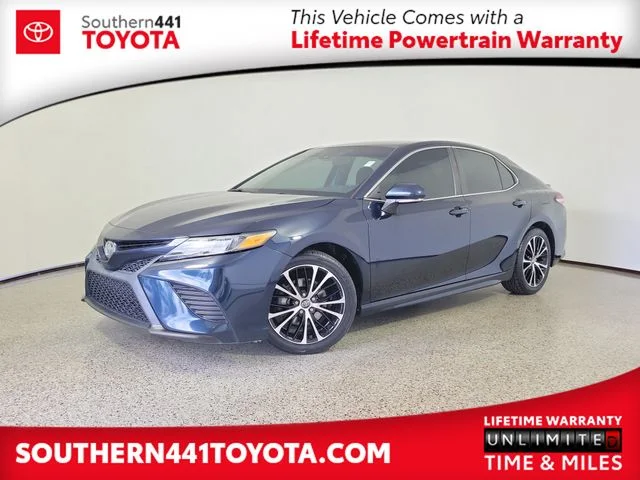 2020 Toyota Camry SE