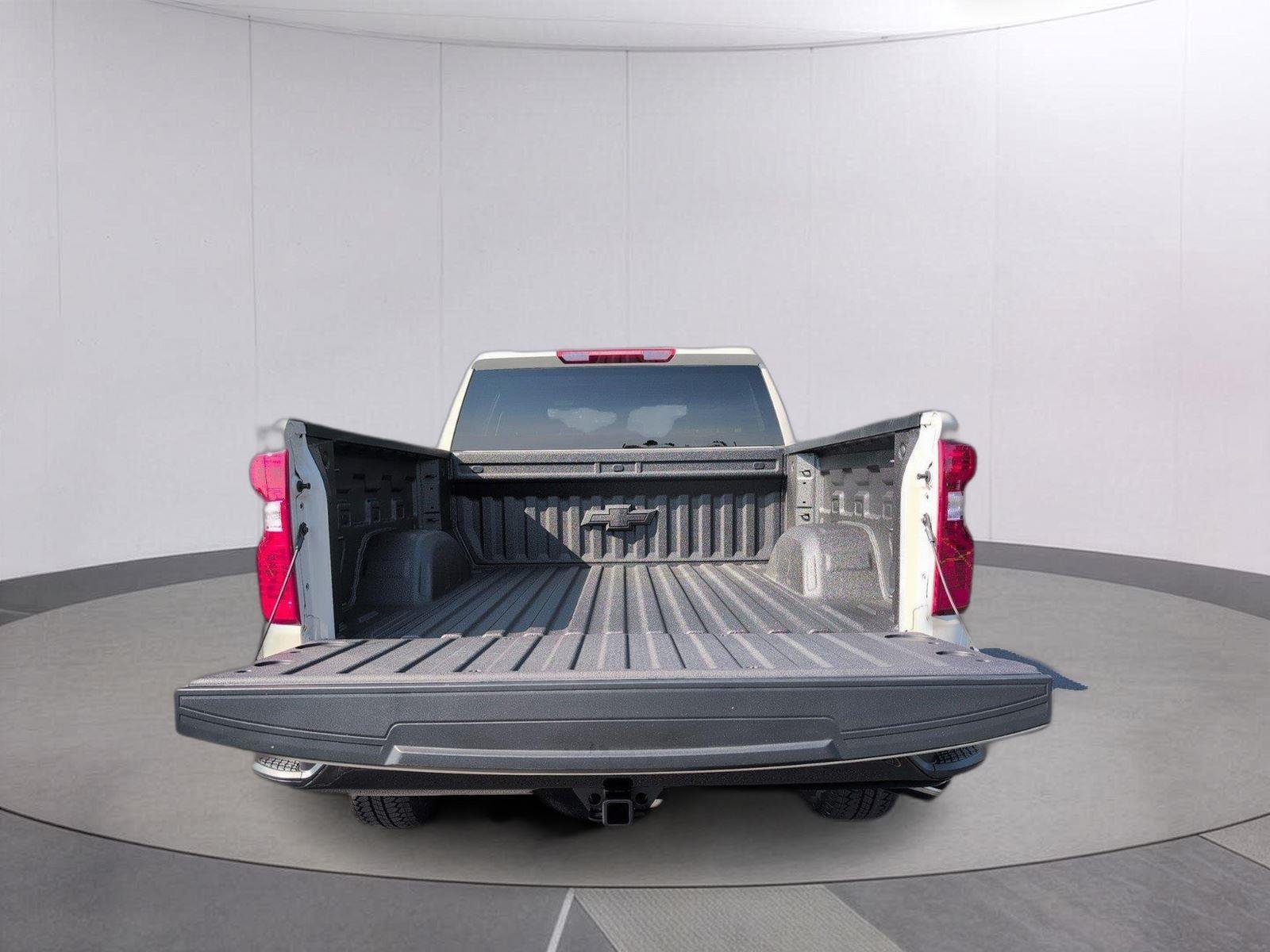 New 2026 White Sands Chevrolet Custom Trail Boss image 5