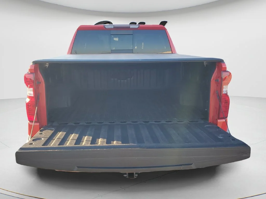 Used 2021 RED HOT Chevrolet LT image 9