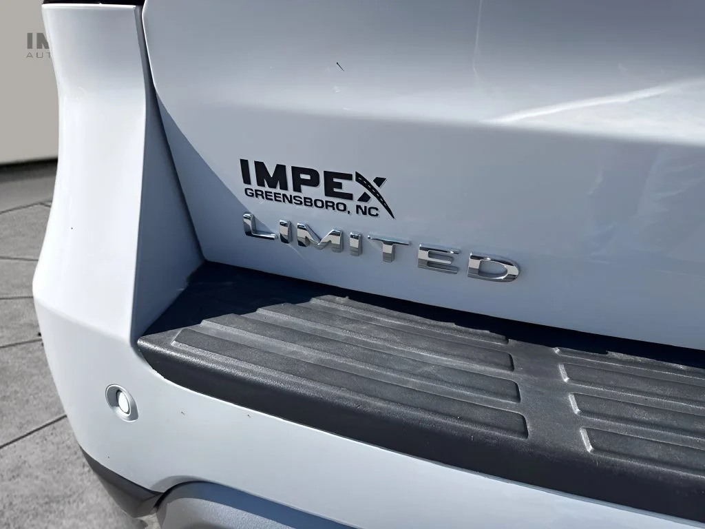 Used 2023 White Ford Limited image 34