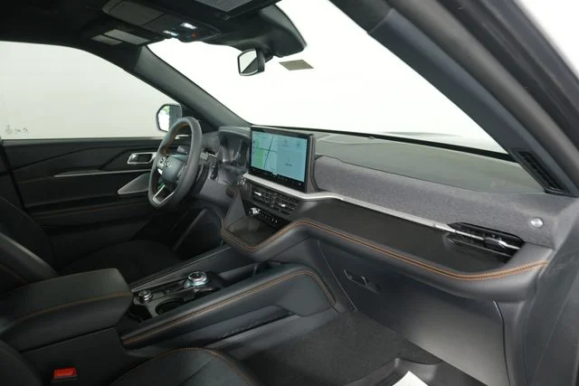 New 2026 Agate Black Metallic Ford Tremor® image 34