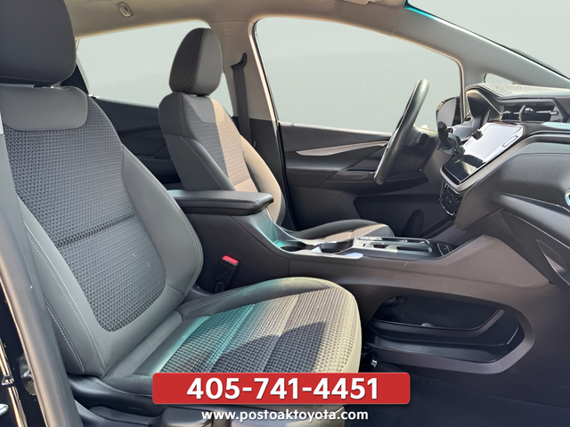 Used 2022 Black Chevrolet 1LT image 22