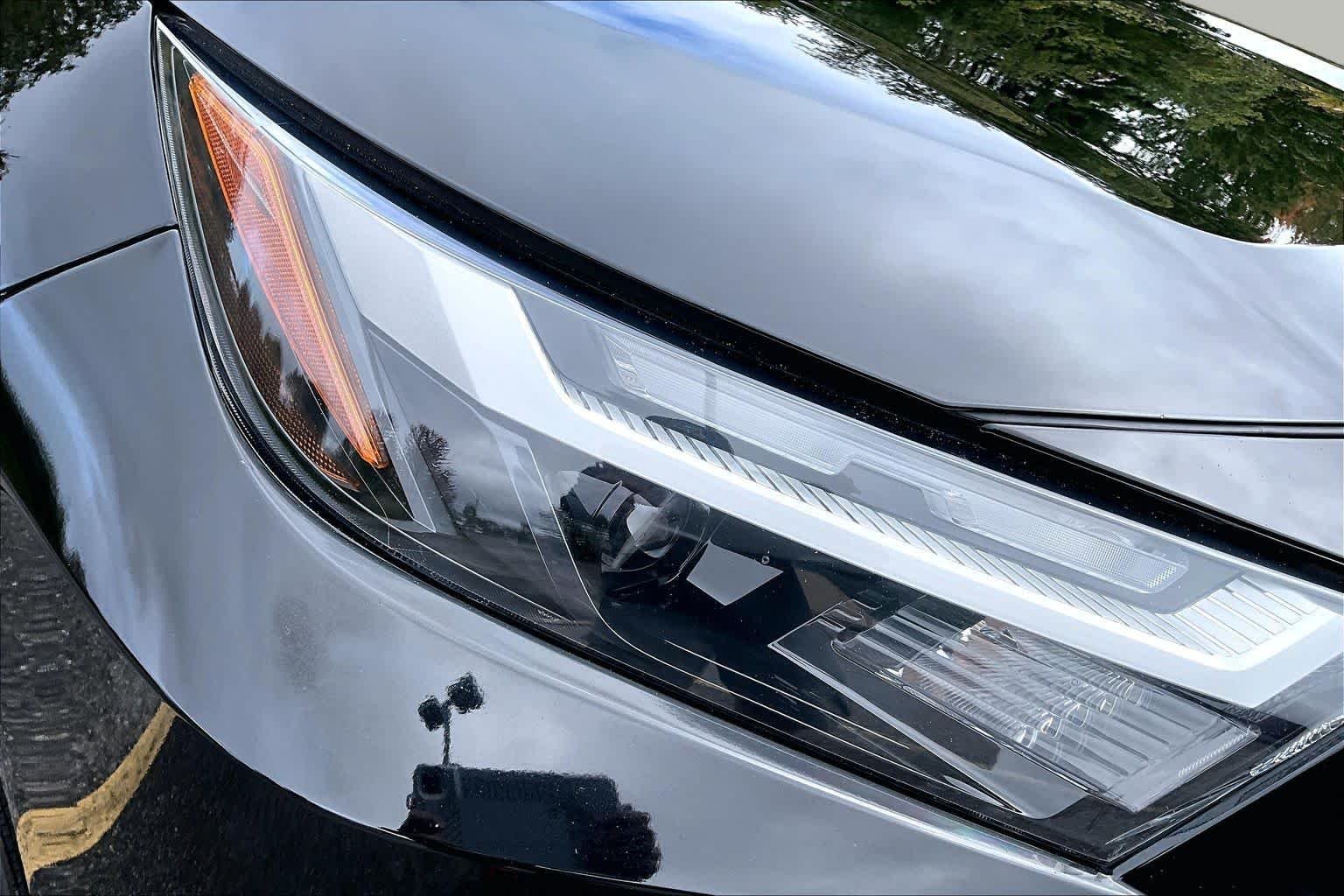 Used 2023 Midnight Black Metallic Toyota Hybrid XLE image 27