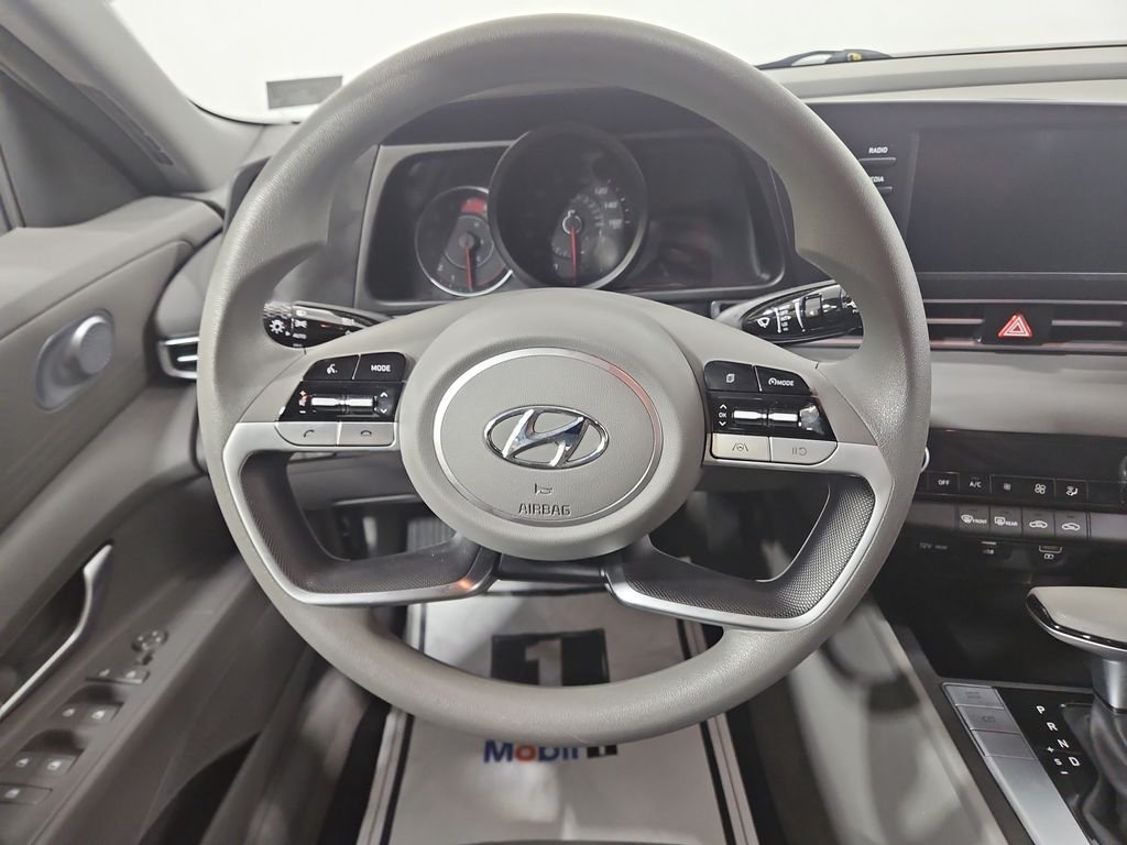 Used 2023 Silver Hyundai SEL image 15