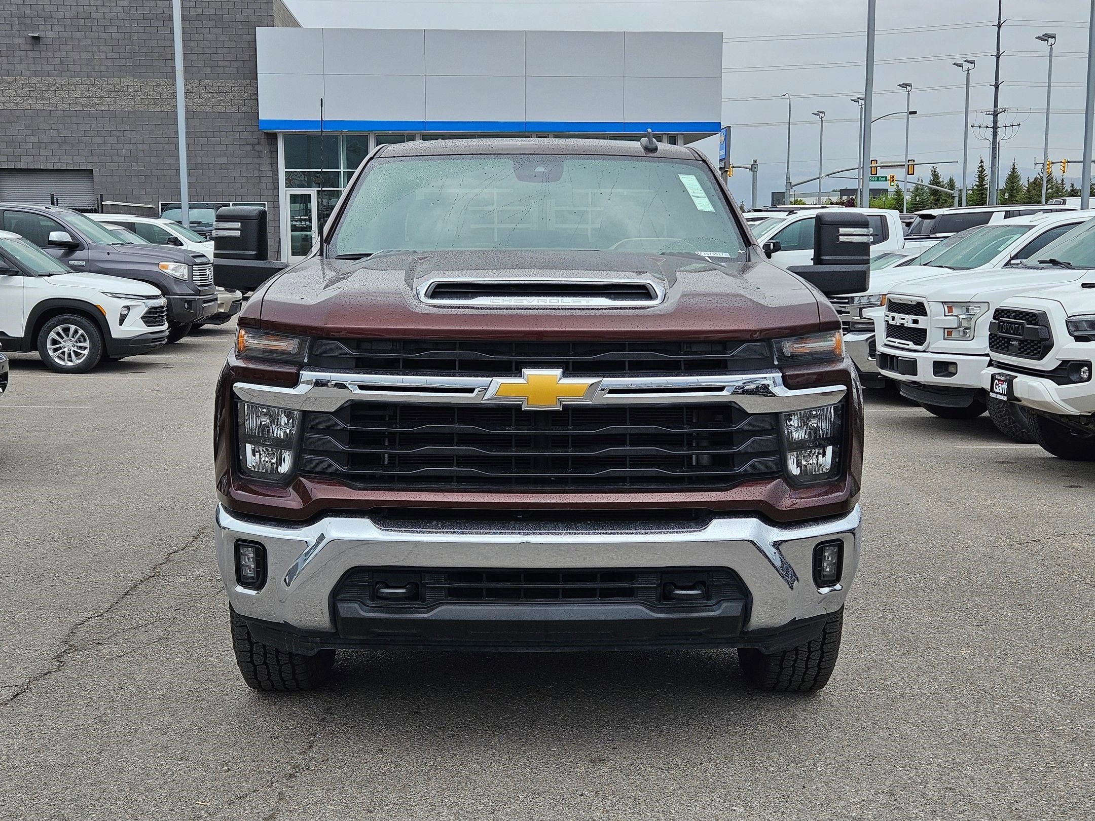 Used 2024 Auburn Metallic Chevrolet LT image 9