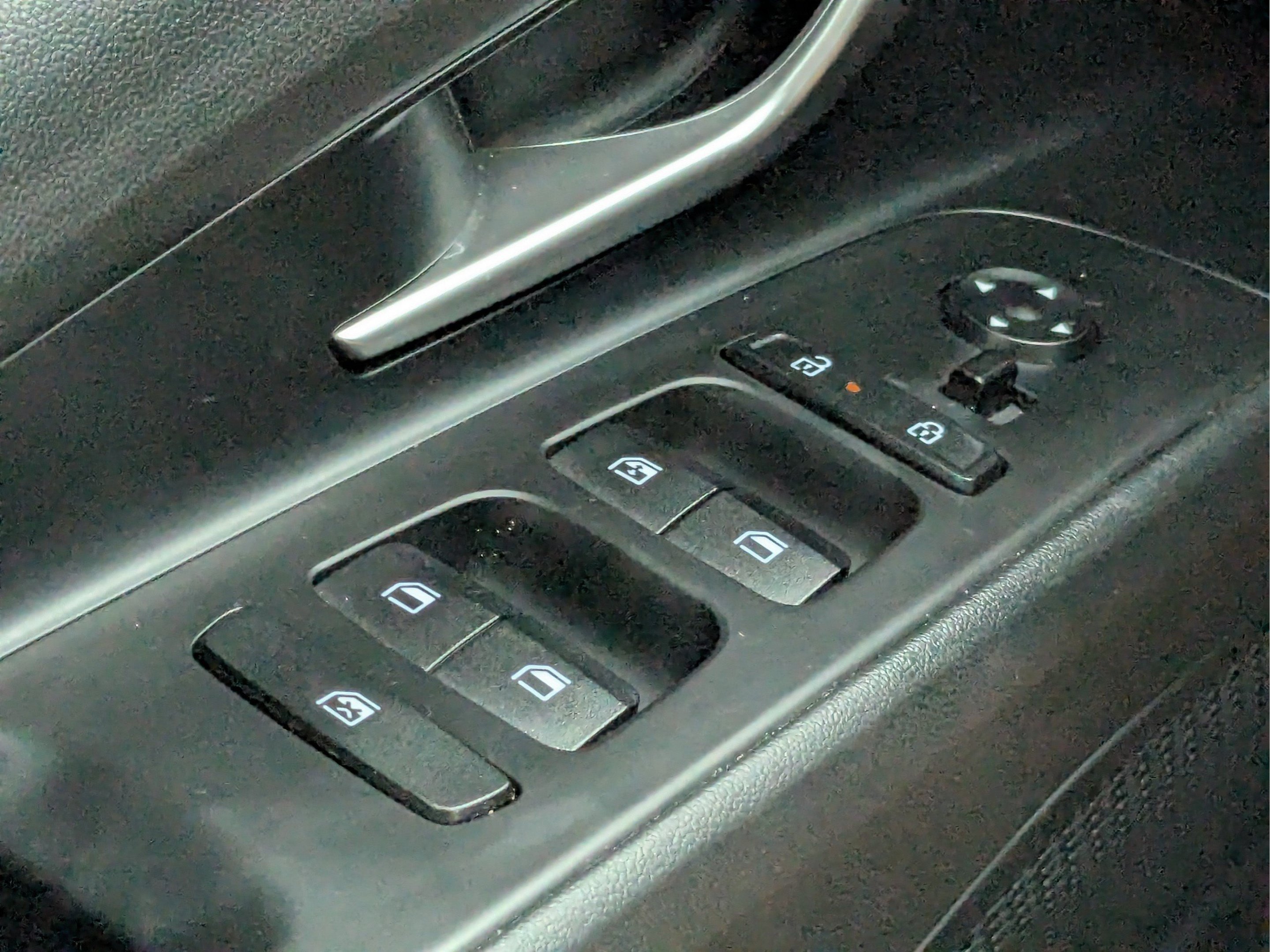 2024 Hyundai Elantra SEL - Photo 20