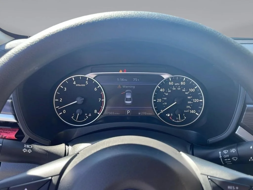 2025 Nissan Altima SV - Photo 18