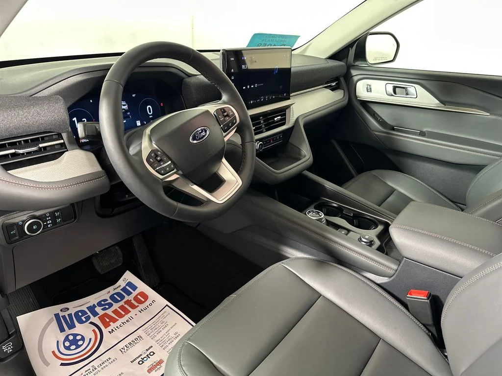 2026 Ford Explorer Active - Photo 15