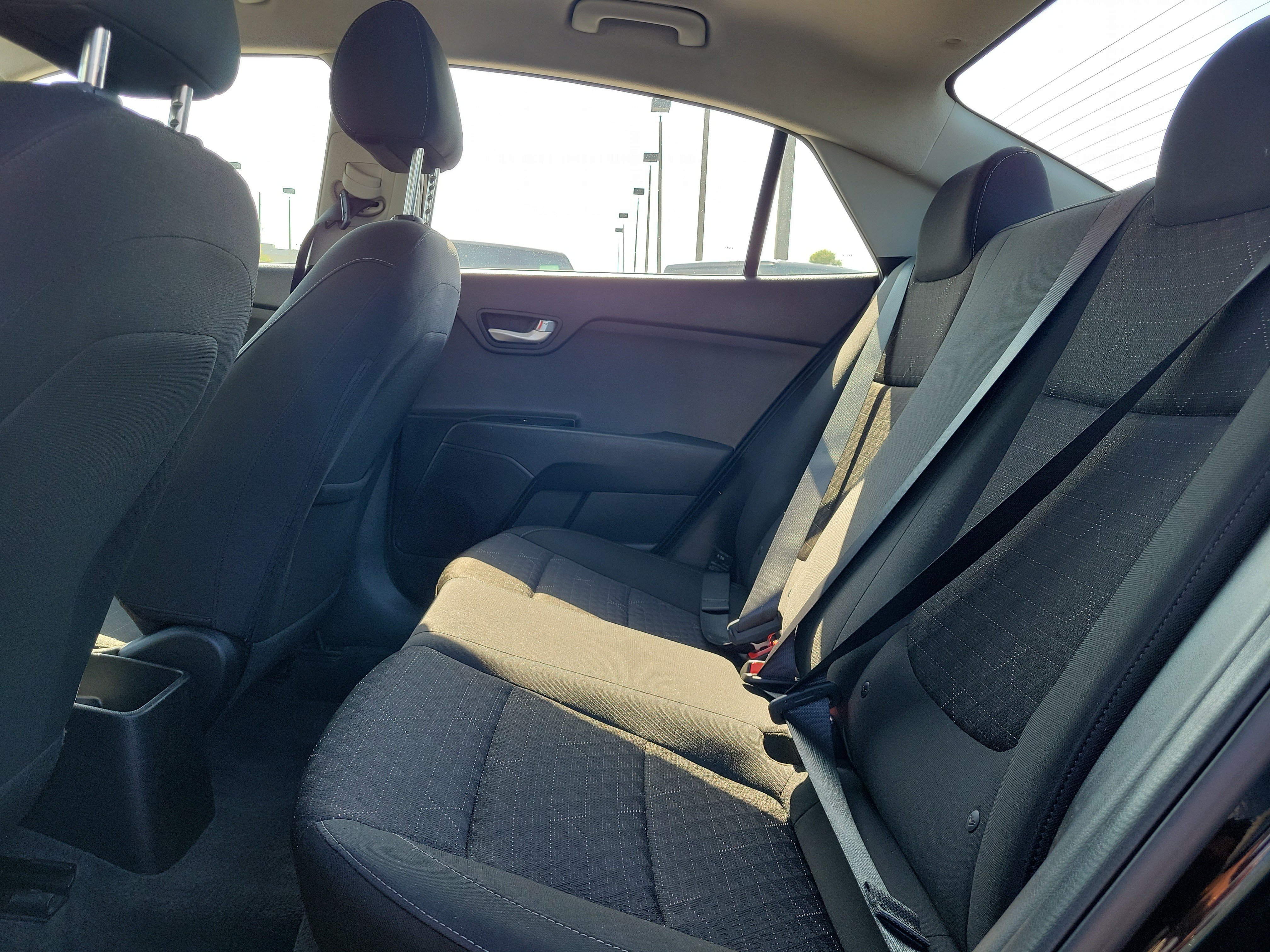 Used 2022 Aurora Black Kia LX image 16