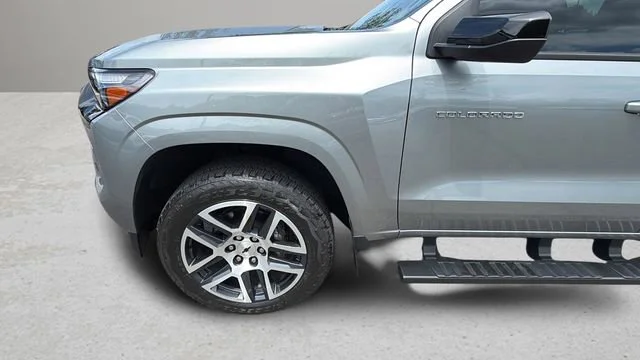 Used 2024 Sterling Gray Metallic Chevrolet Z71 image 33