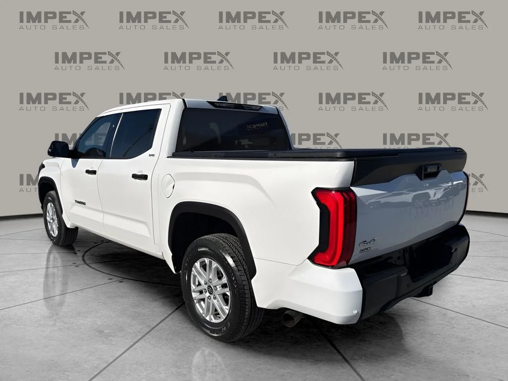 Used 2023 White Toyota SR5 image 3