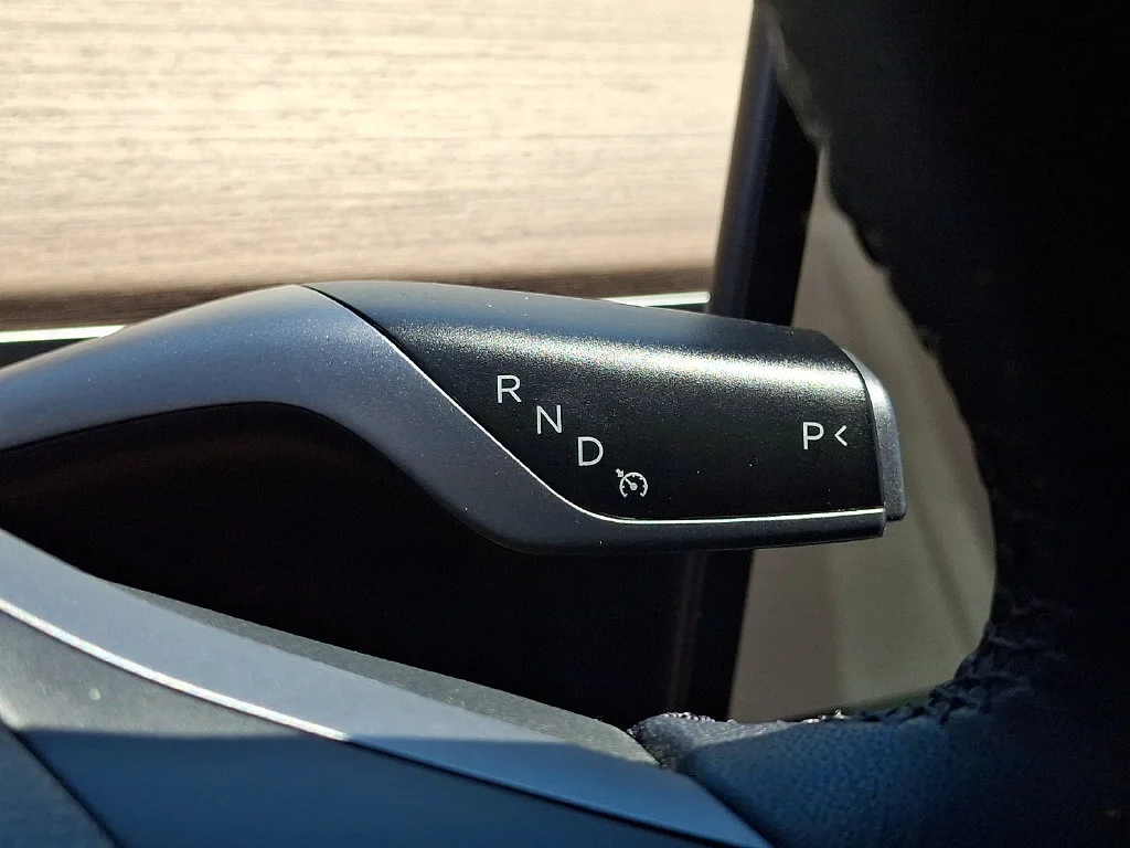 Used 2022  Tesla Performance image 21
