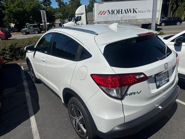 Used 2021 Platinum White Pearl Honda EX image 4
