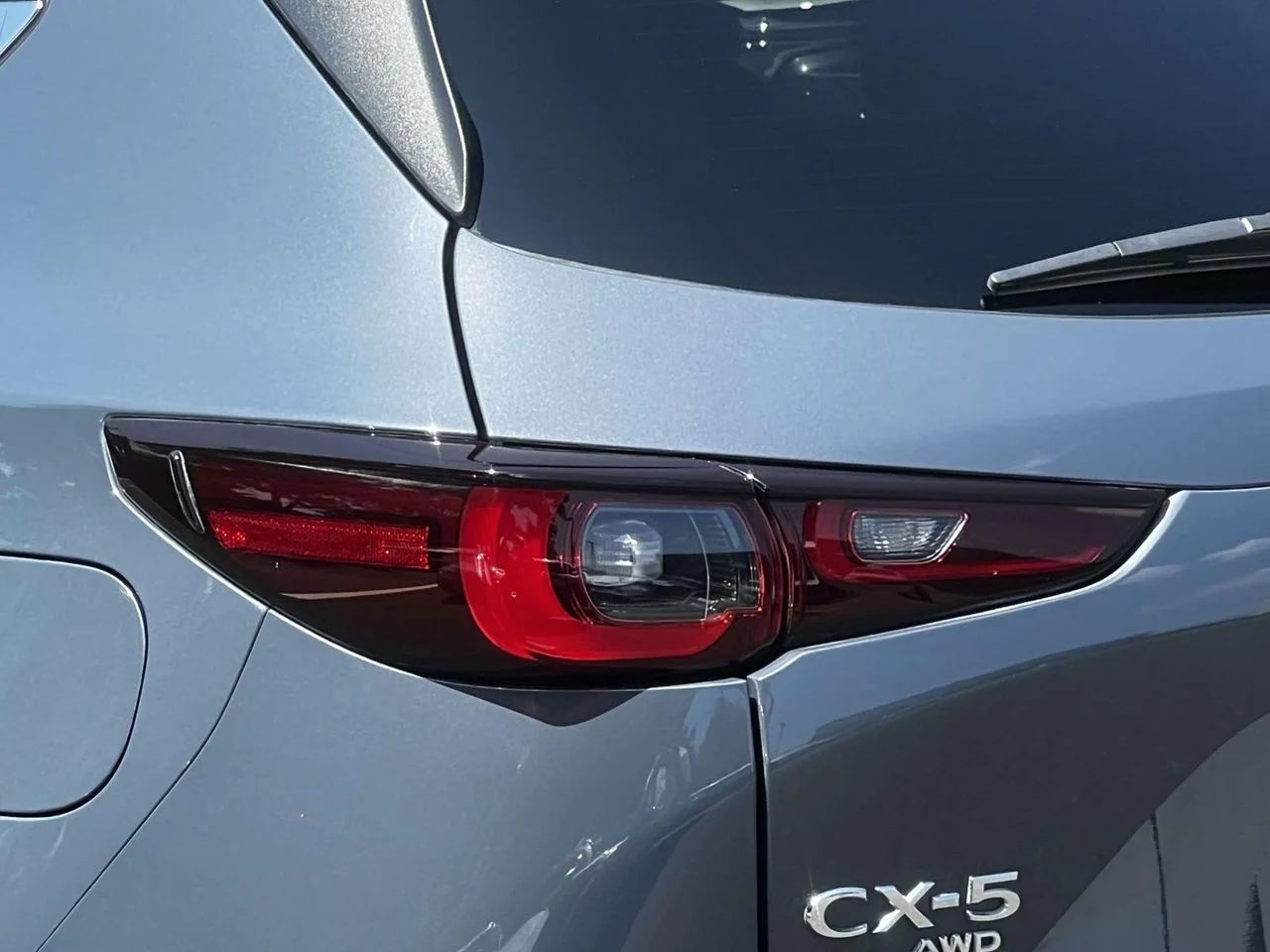 Certified Used 2025 Polymetal Gray Metallic Mazda 2.5 S Carbon Edition image 23