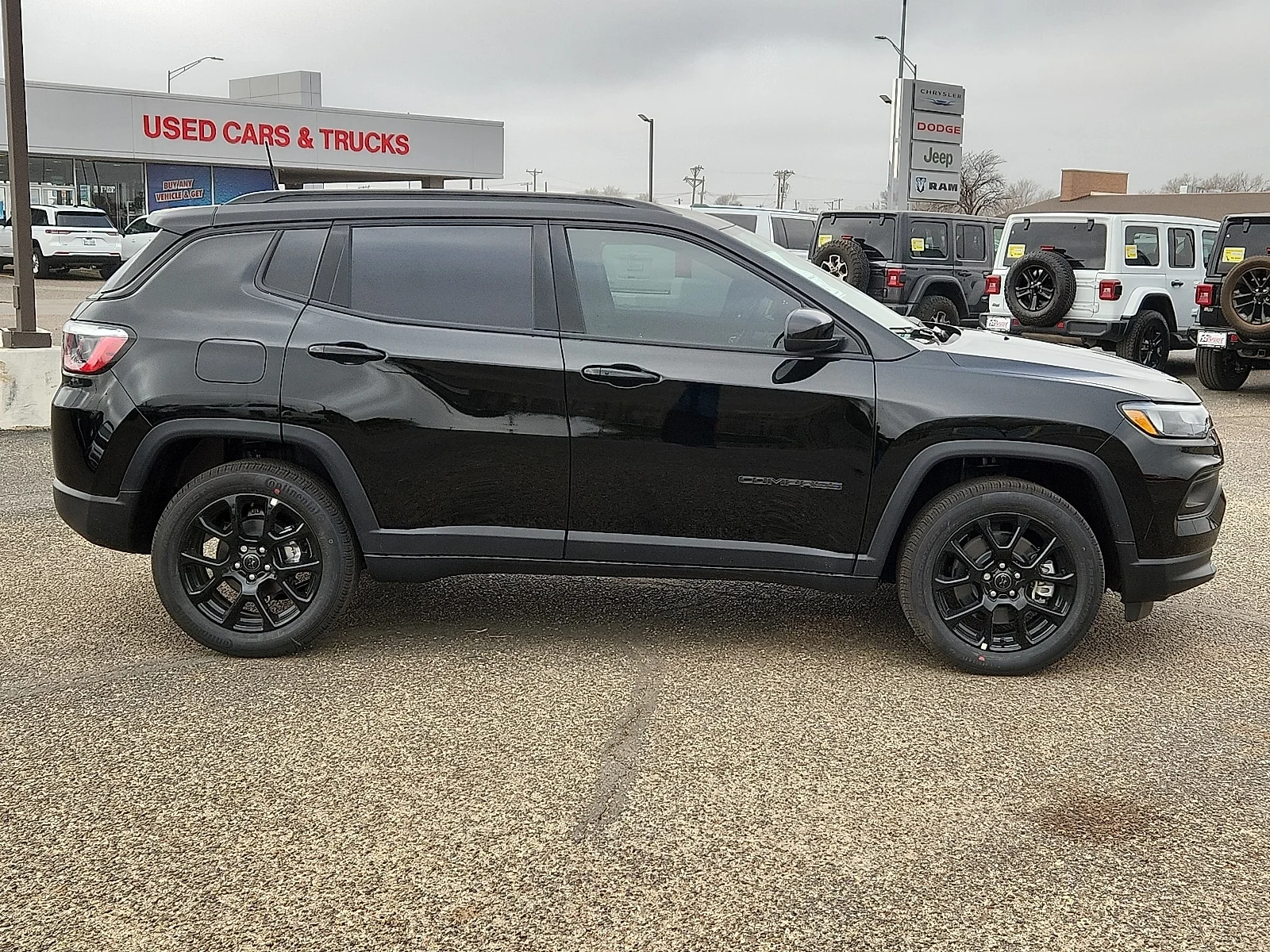 New 2026 Black Jeep LATITUDE ALTITUDE 4X4 image 5