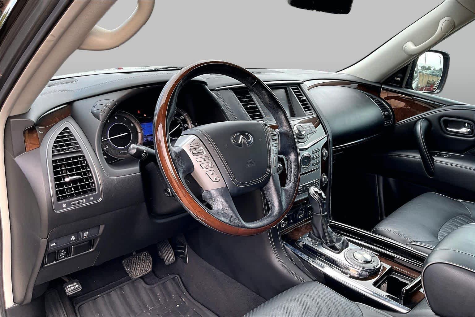 Used 2018 Graphite Shadow INFINITI  image 18