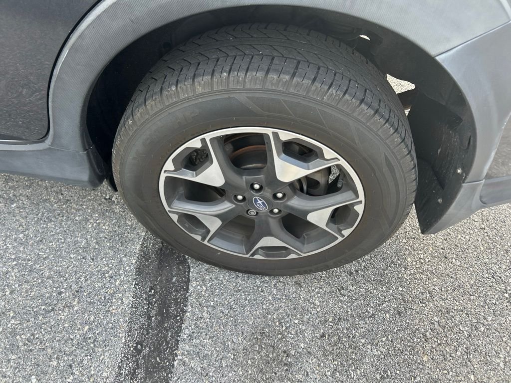 Used 2019 Gray Subaru 2.0i Premium image 8