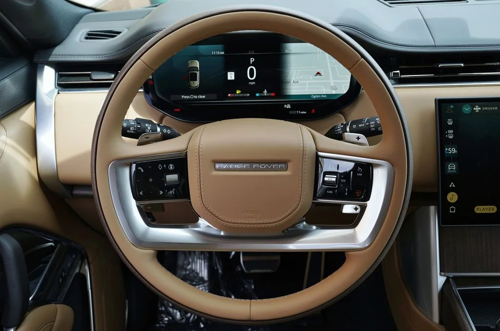 New 2026 British Racing Green Land Rover SE image 16