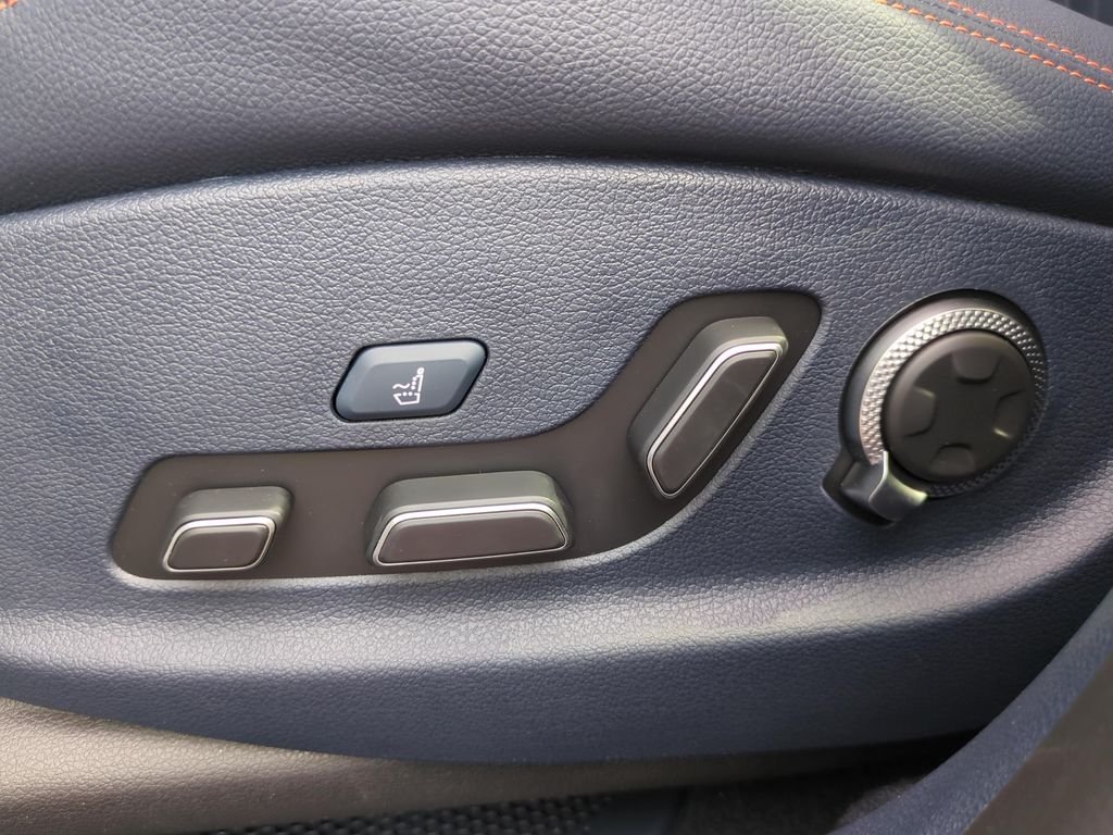 New 2026 Blue Genesis 2.5T SPORT PRESTIGE image 16