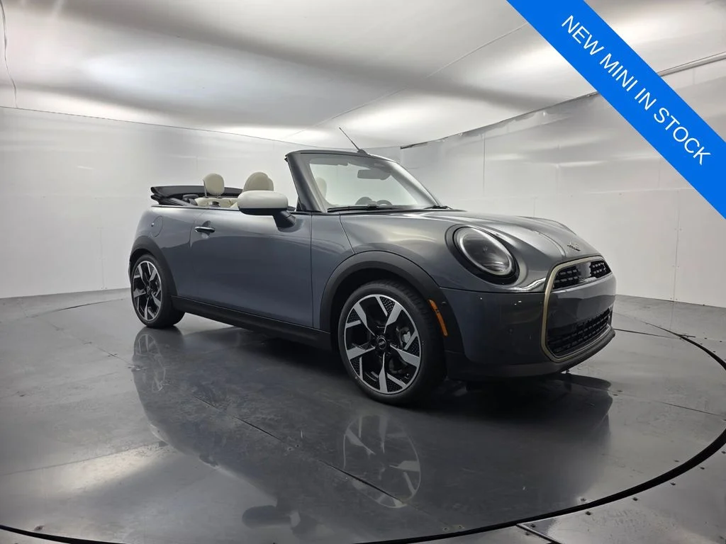 2026 MINI Convertible Cooper S Signature's photo