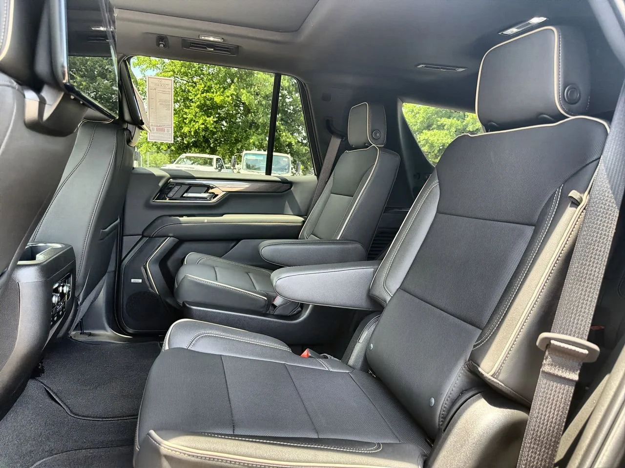 New 2026 Onyx Black GMC Elevation image 20