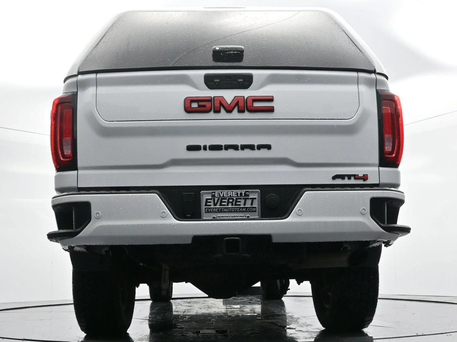 Used 2022 Summit White GMC AT4 image 52