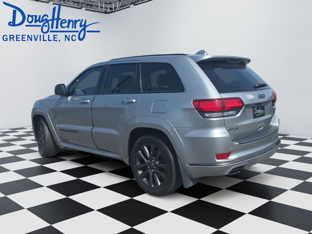 Used 2019 Silver Jeep Overland image 3