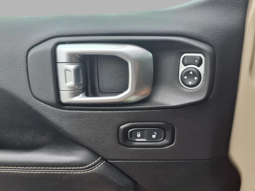 Certified Used 2020 Beige Jeep Overland image 16