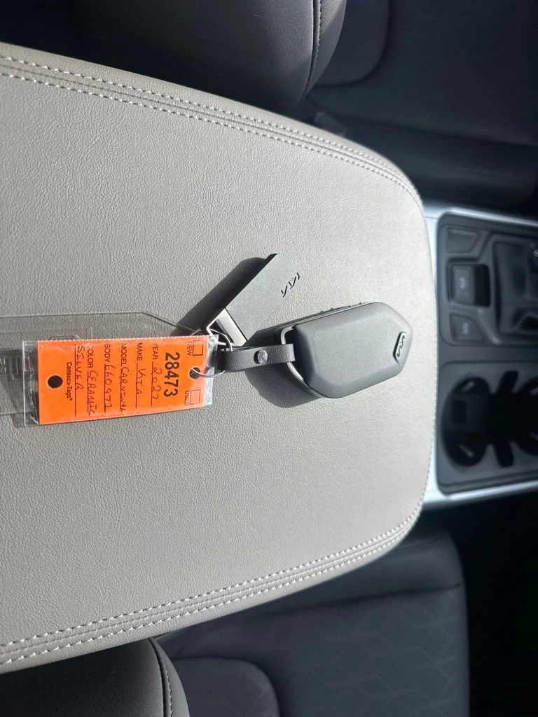 New 2027 White Kia LXS image 22