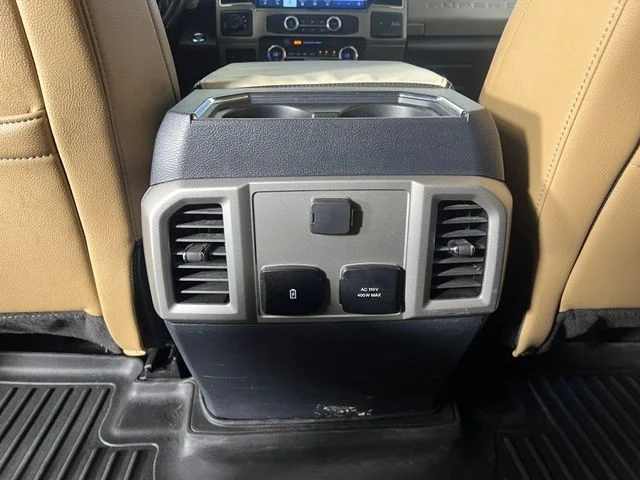 Used 2022 White Ford Lariat image 33