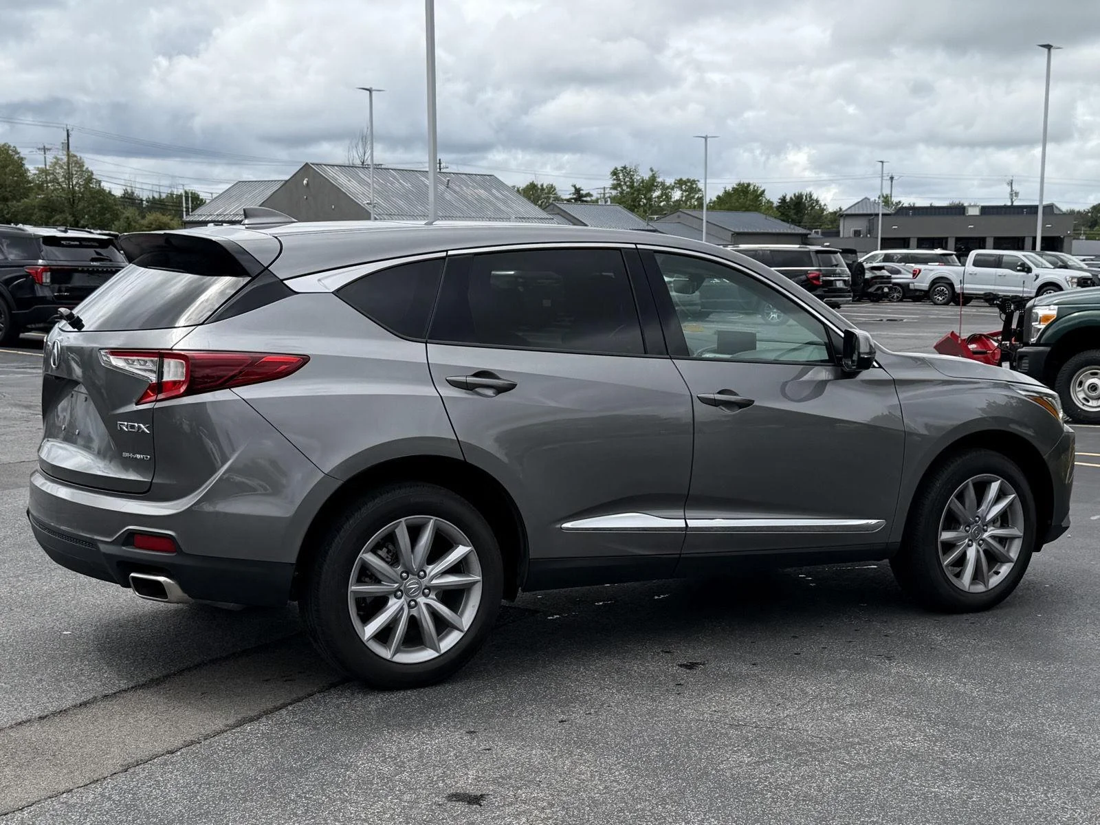 Used 2024 Liquid Carbon Metallic Acura  image 4