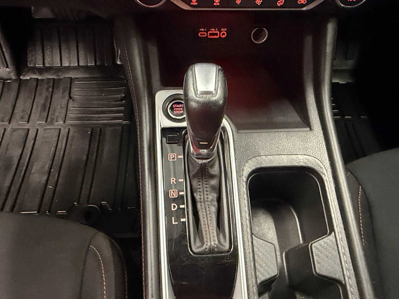 Used 2021 Electric Blue/Super Black Nissan SR image 21