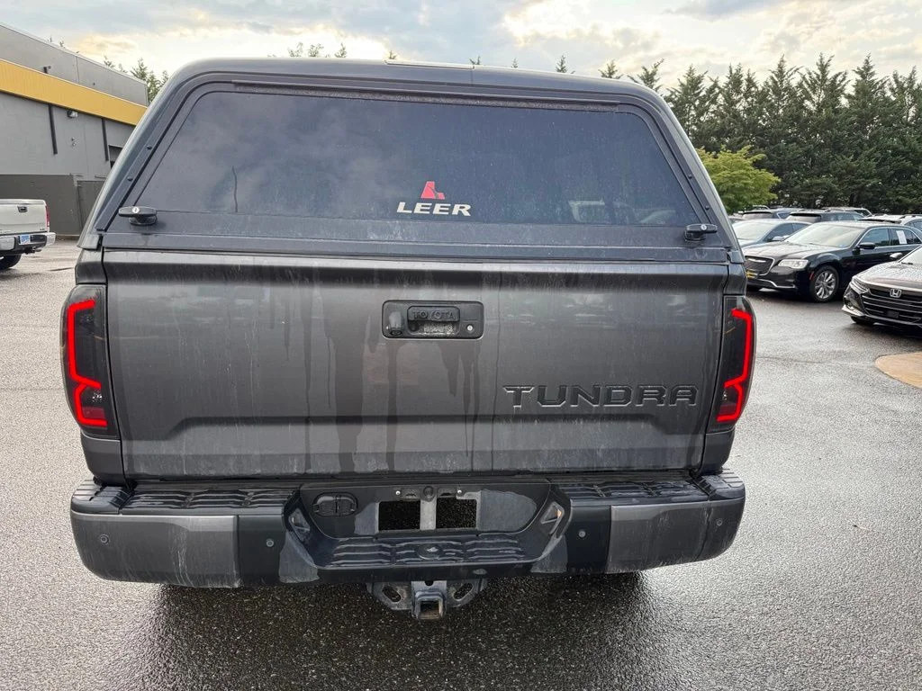 Used 2021  Toyota Limited image 4