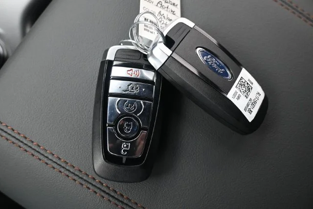 New 2027 Avalanche Gray Ford Active image 17