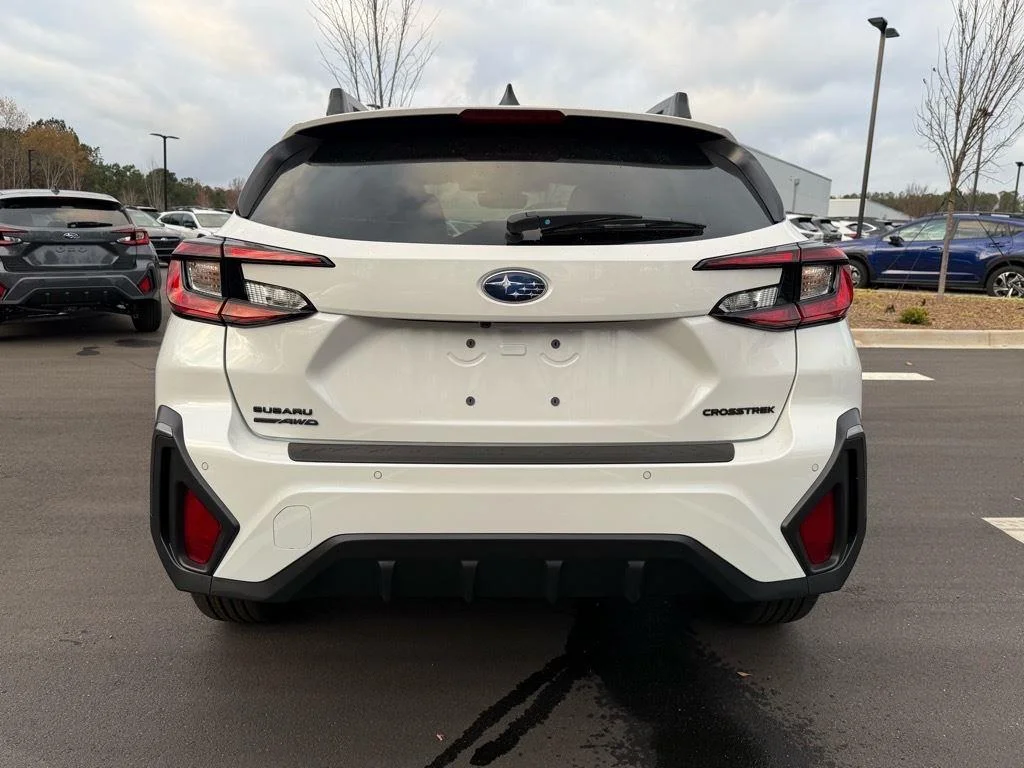 New 2026 CRYSTAL WHITE PEARL Subaru Limited image 39