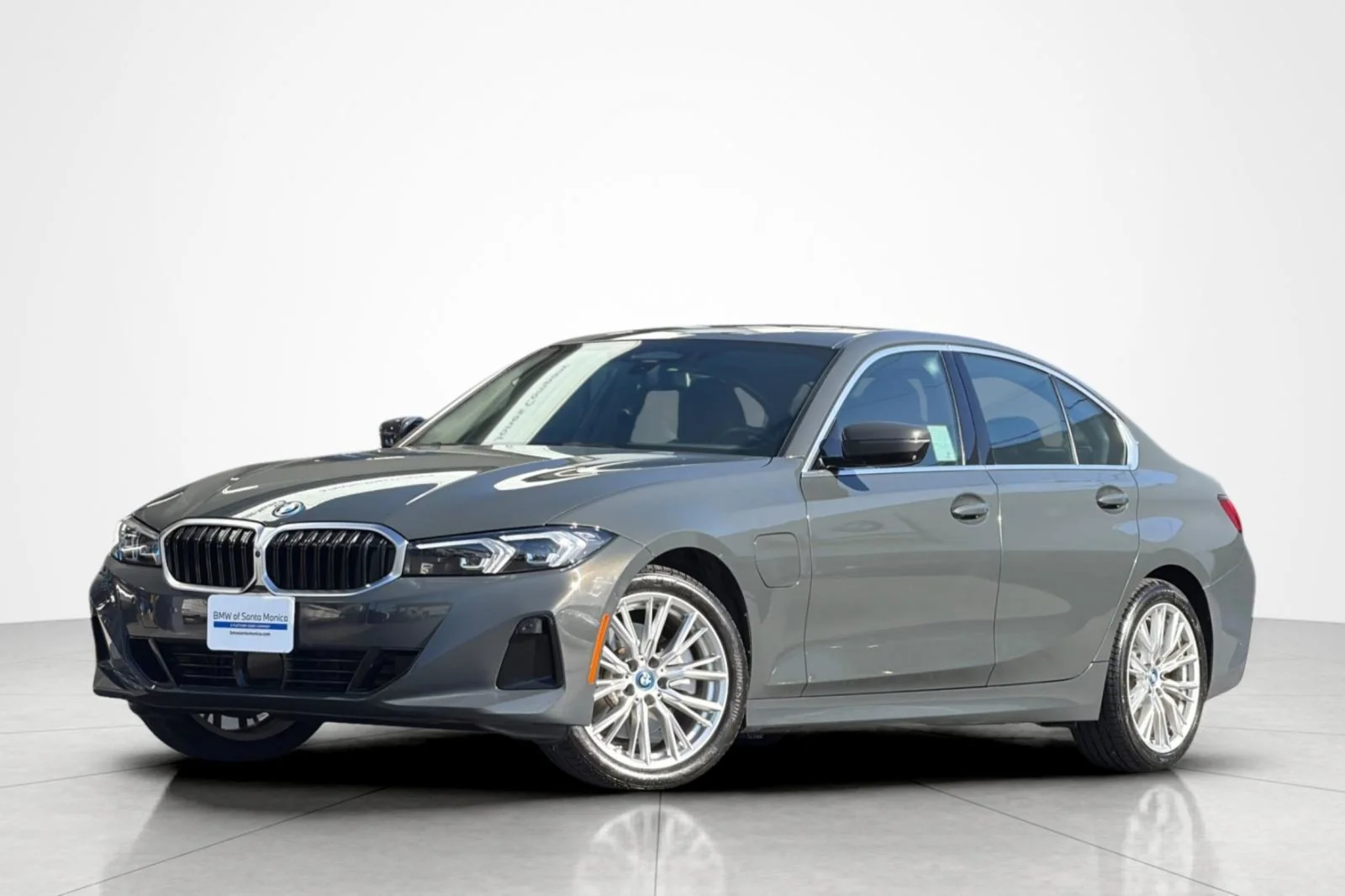 2024 BMW 3 Series 330e