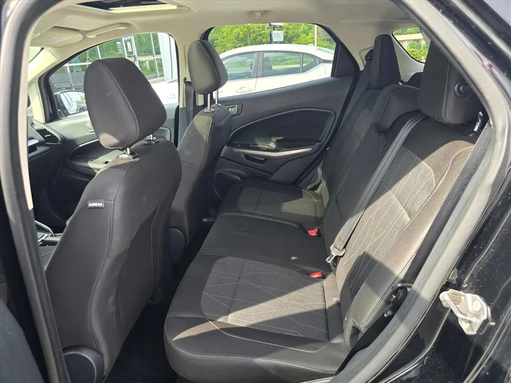 Used 2020 Black Ford SE image 14