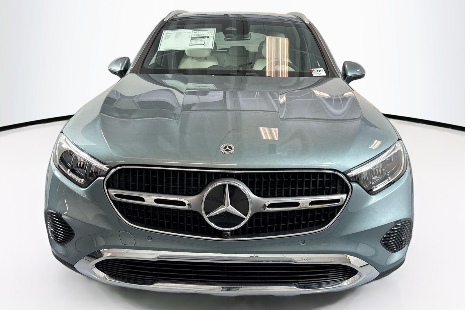 New 2026 Verde Silver Metallic Mercedes-Benz GLC 300 image 2