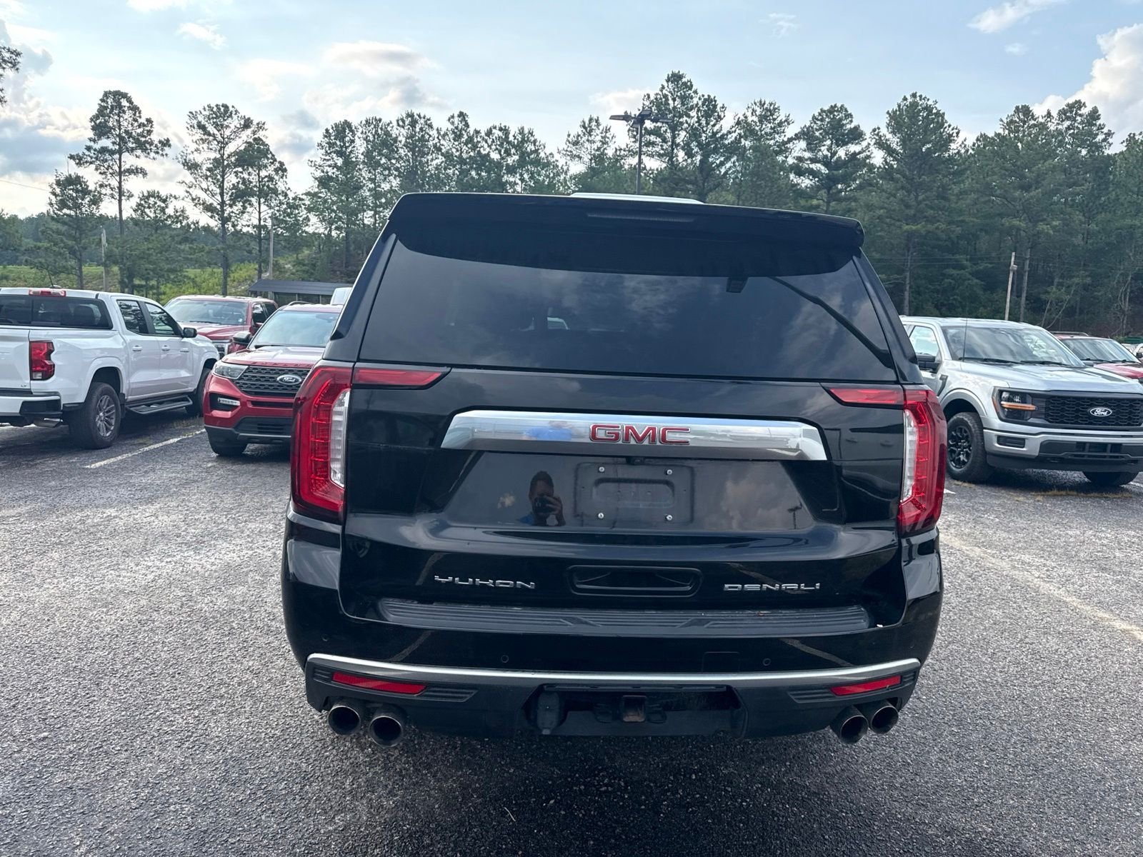 Used 2024 Black GMC Denali image 5