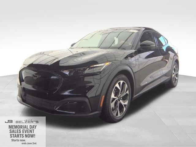 2025 Ford Mustang-Mach-e's photo