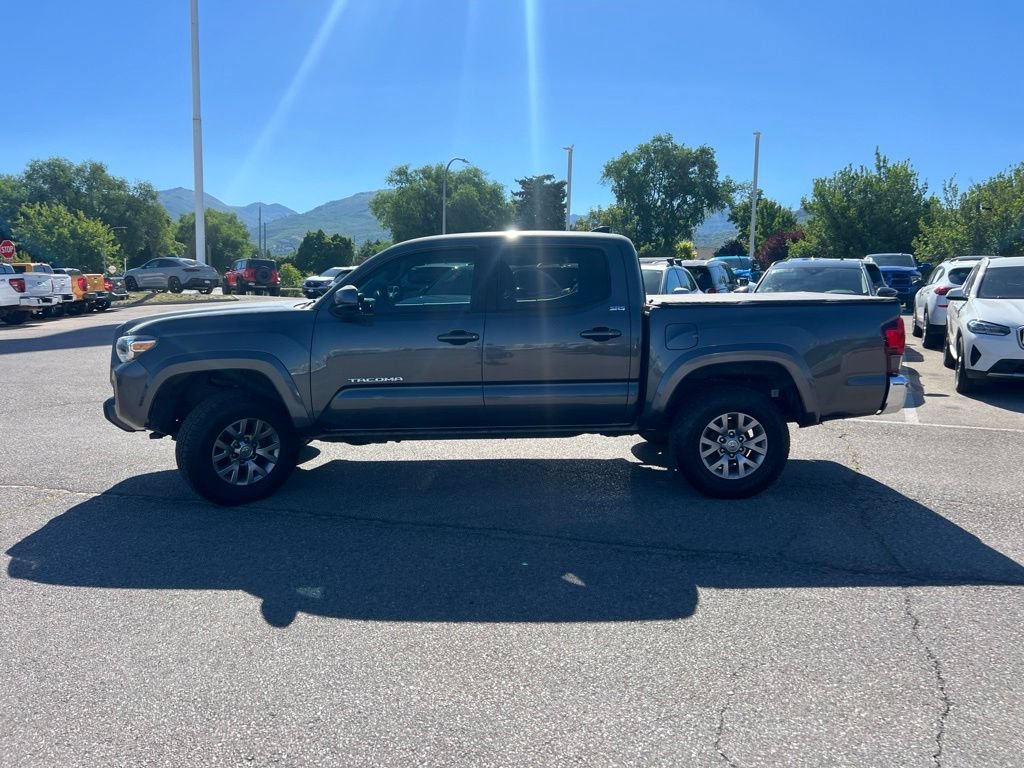 Used 2018 Magnetic Gray Metallic Toyota SR5 image 13