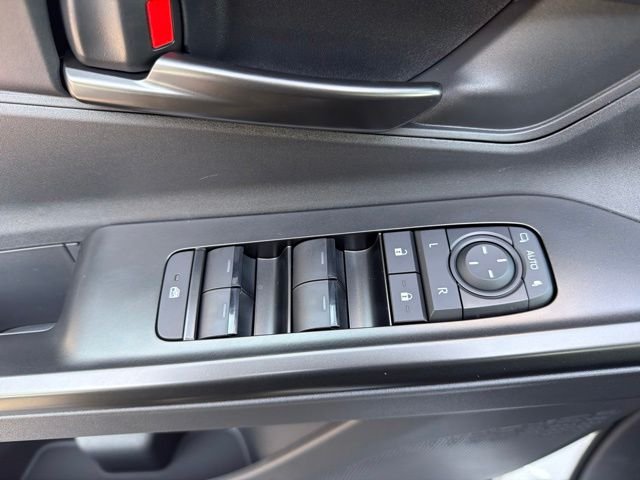 New 2026 Wind Chill Pearl <sup>1</sup> Toyota  SE image 11