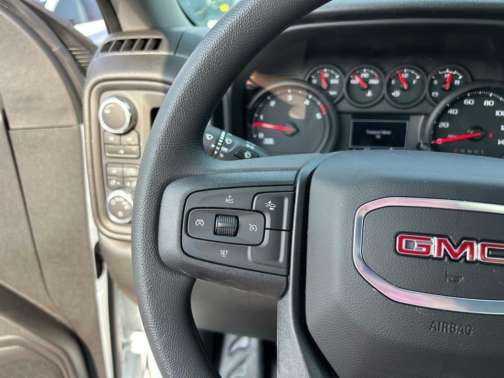 2025 GMC Sierra 2500HD Pro - Photo 13