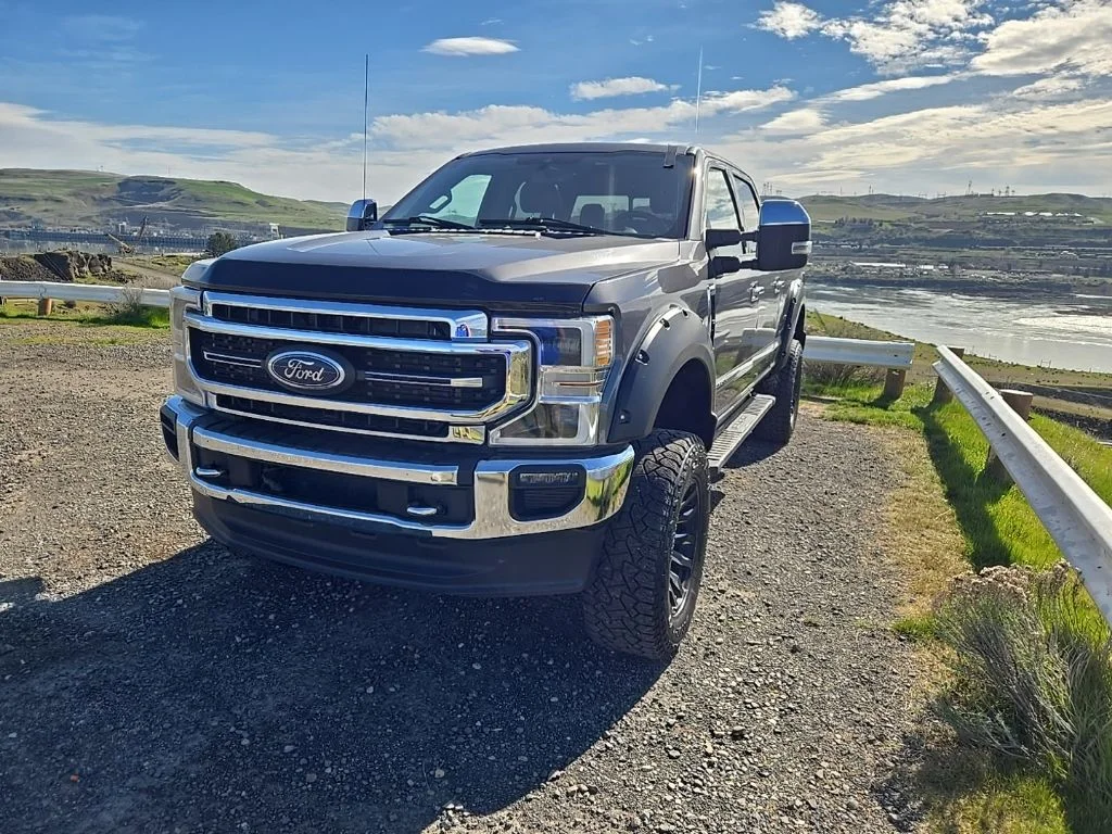 Used 2021 Carbonized Gray Metallic Ford Lariat image 9