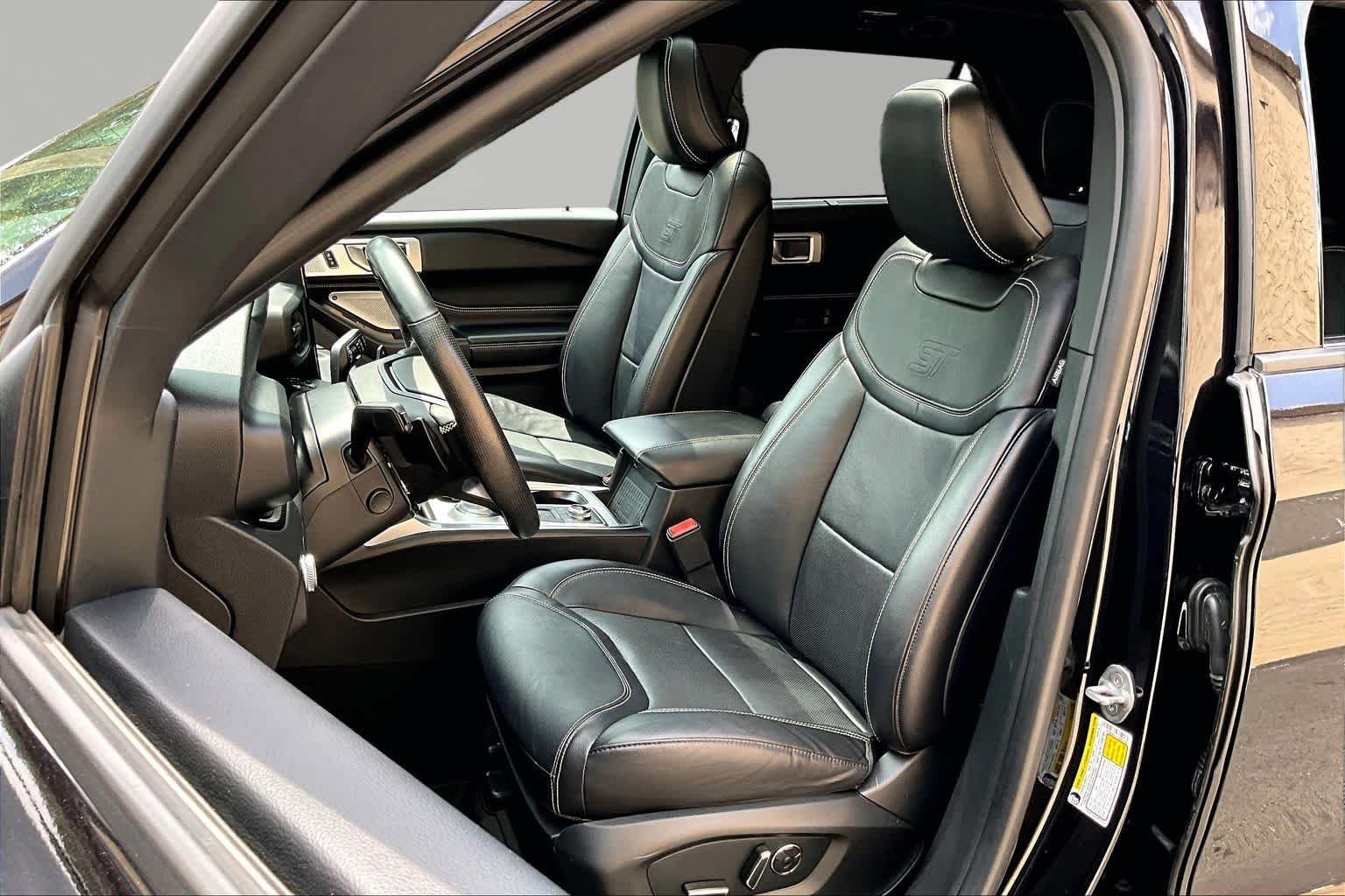 Used 2020 Agate Black Metallic Ford ST image 14