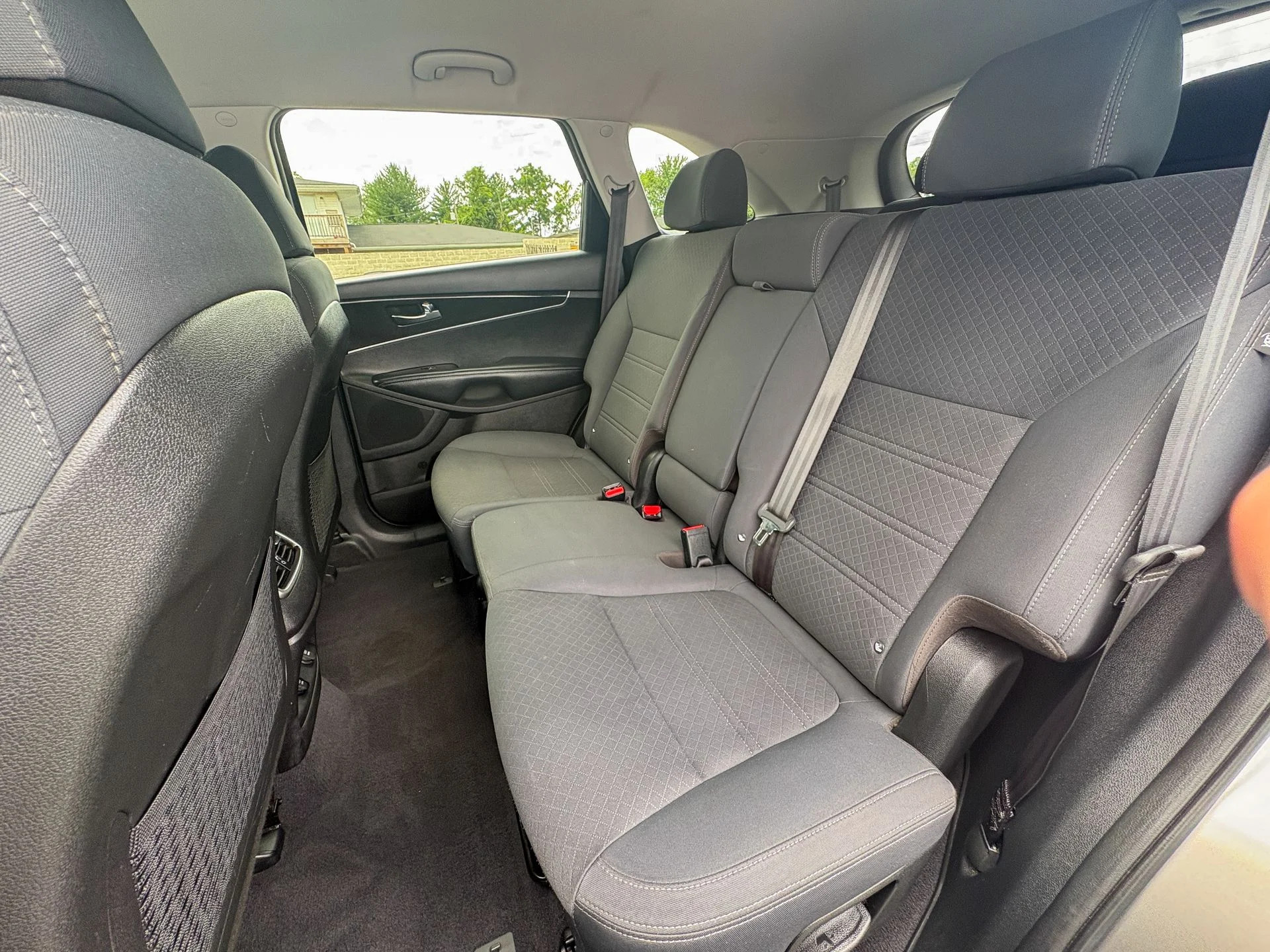 Used 2018 Silver Kia LX image 25